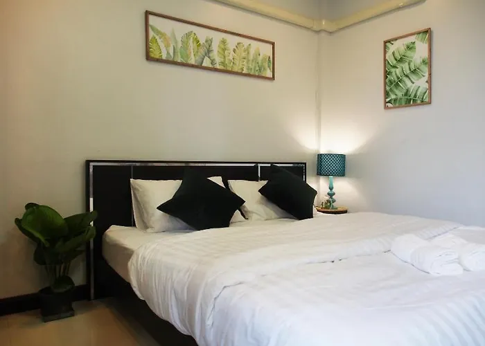 The 877 Aparthotel
